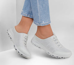 Relaxed Fit: Glide-Step Comfort