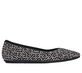 Cleo Point - Chic Allure