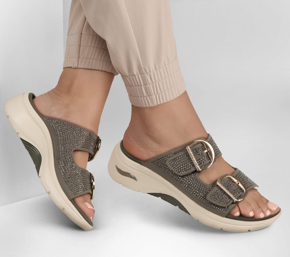 Martha Stewart: GO WALK Arch Fit 2.0 Sandal - Showstopper