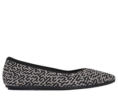 Cleo Point - Chic Allure