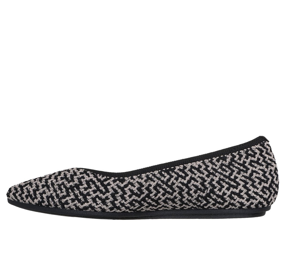 Cleo Point - Chic Allure