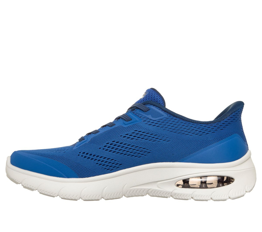 Slip-ins: Skech-Air Summits